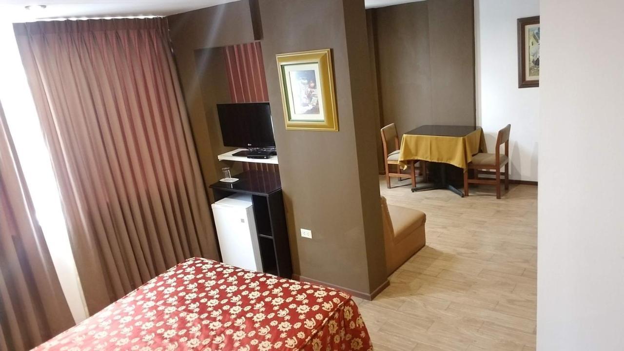 Hotel El Brujo La Merced Trujillo Bagian luar foto